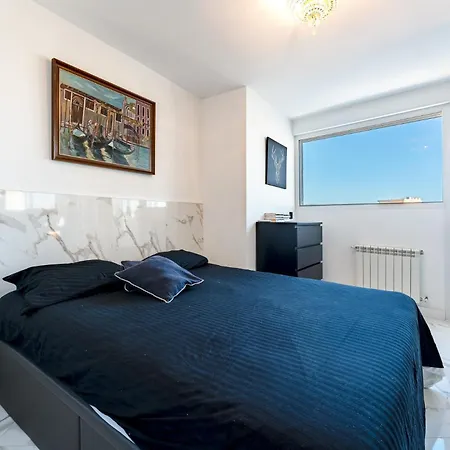 Ct 352 - Faro's Towers 1 - Walking Distance To Everything Apartment Torremolinos