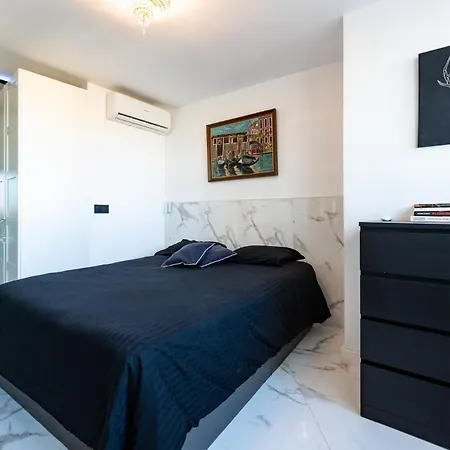 Ct 352 - Faro's Towers 1 - Walking Distance To Everything * Torremolinos