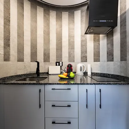 Ct 352 - Faro's Towers 1 - Walking Distance To Everything Апартаменты *