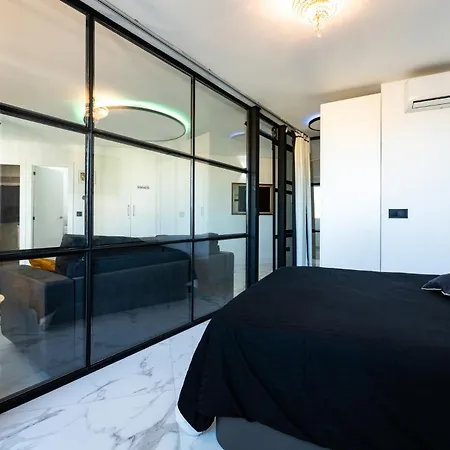 Апартаменты Ct 352 - Faro's Towers 1 - Walking Distance To Everything Торремолинос