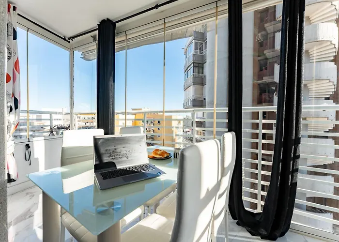 Apartamento Ct 352 - Faro's Towers 1 - Walking Distance To Everything Torremolinos