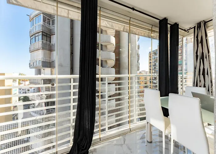 Ct 352 - Faro's Towers 1 - Walking Distance To Everything Apartment